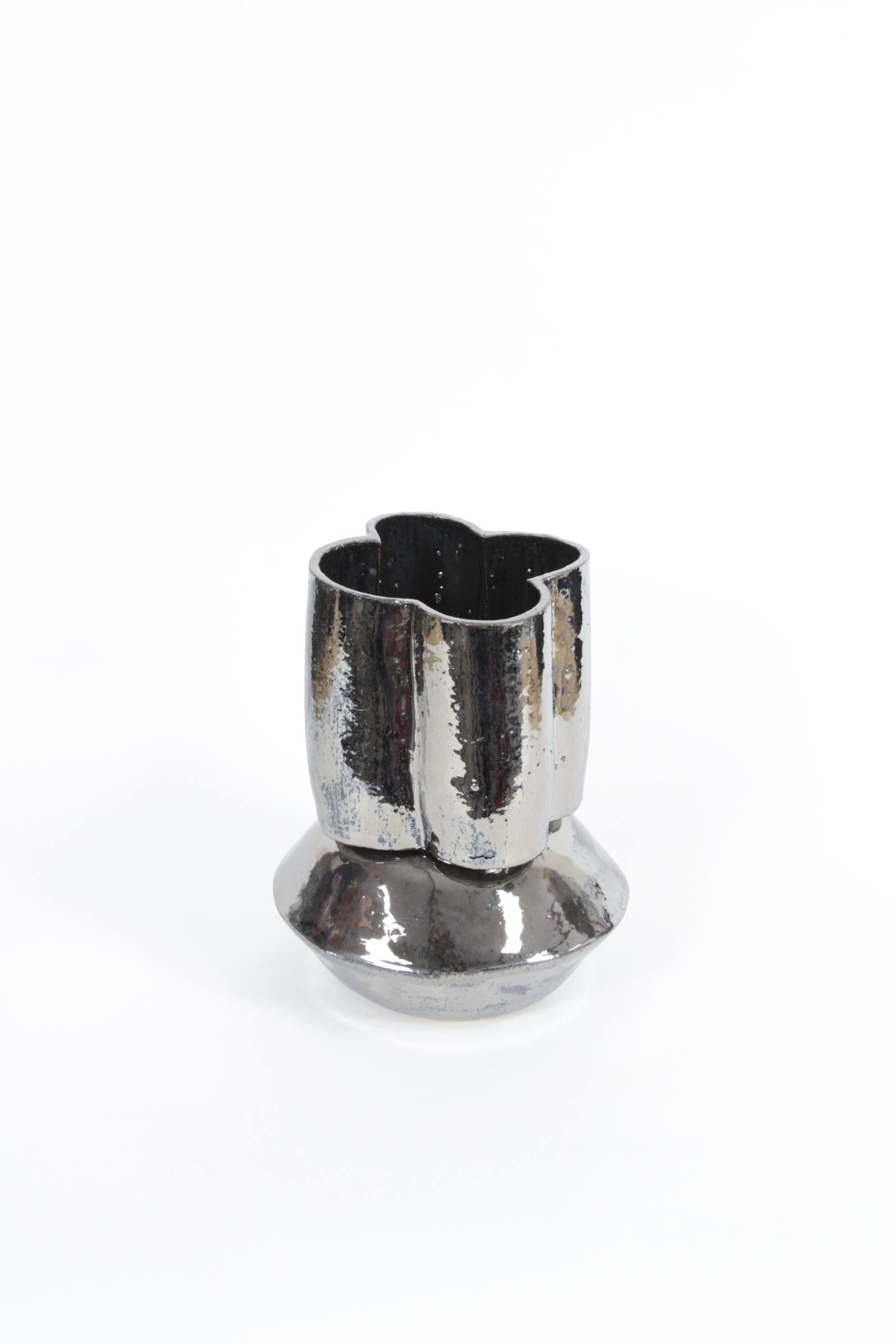 Oval Scallop Vase